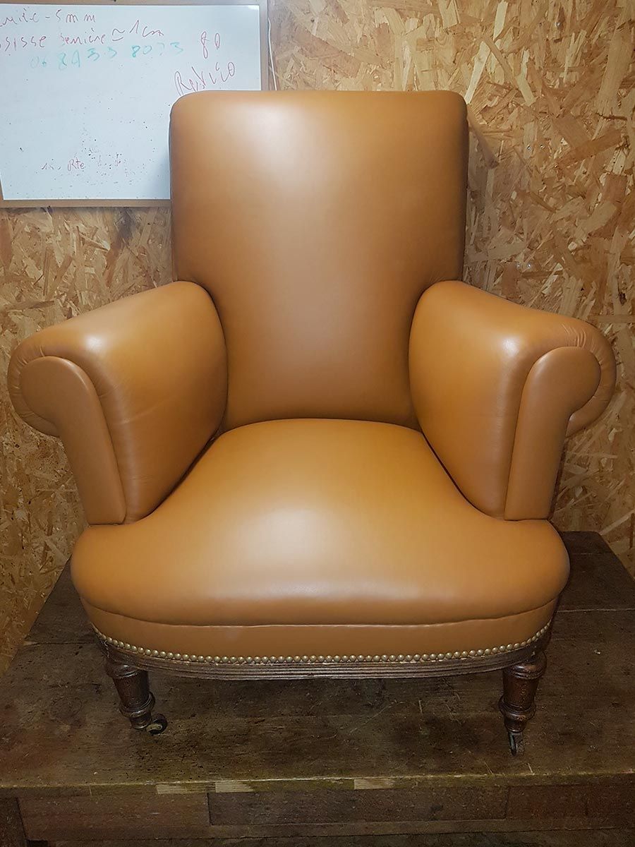 Fauteuil en cuir marron clair